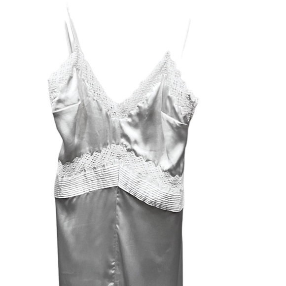 NWT Zara New Satin Camisole Long Lingerie
Dress SMALL - Picture 12 of 15